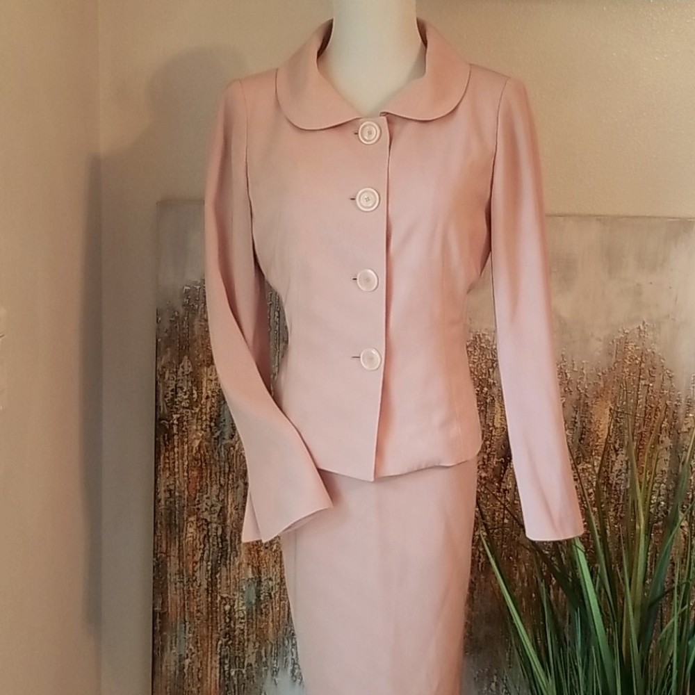 Jones New York 4 Blush Colored Suit Skirt Jacket